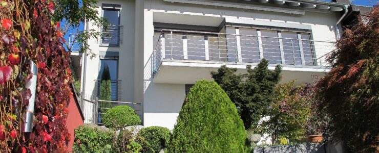 Großzügiges und repräsentatives Haus in bevorzugter Lage von Grenzach zu vermieten.