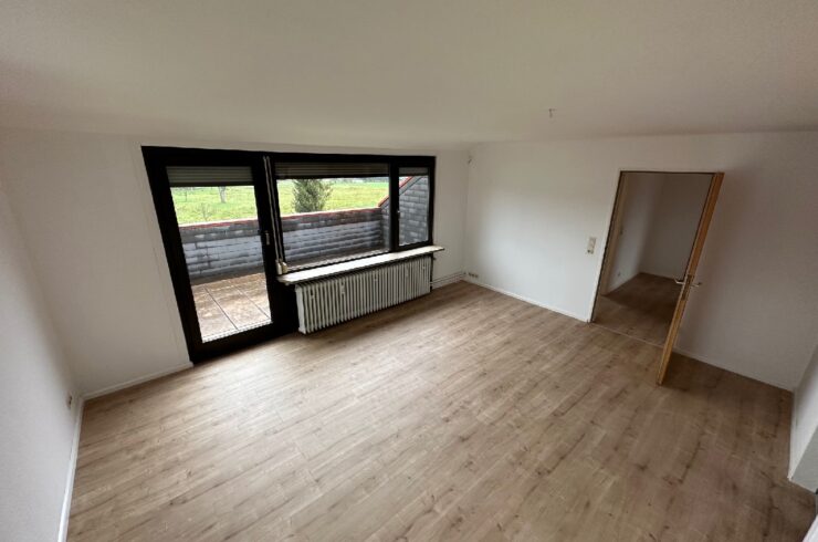 VERMIETET. 3 Zimmerwohnung in Warmbach zu vermieten per sofort